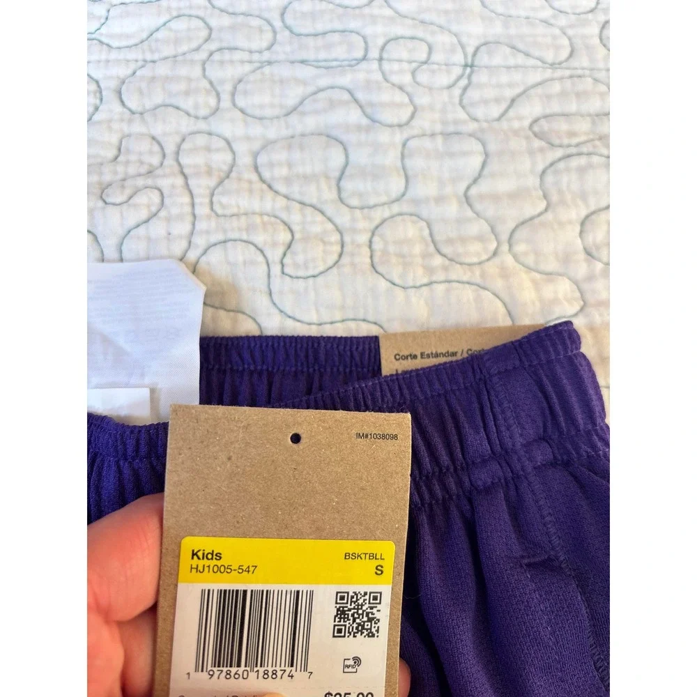 Nike Kobe Bryant Boys Dri-FIT Basketball Shorts Purple Size Small